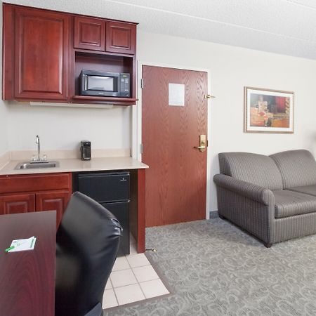 Holiday Inn & Suites Chicago-Carol Stream Wheaton By Ihg Eksteriør bilde