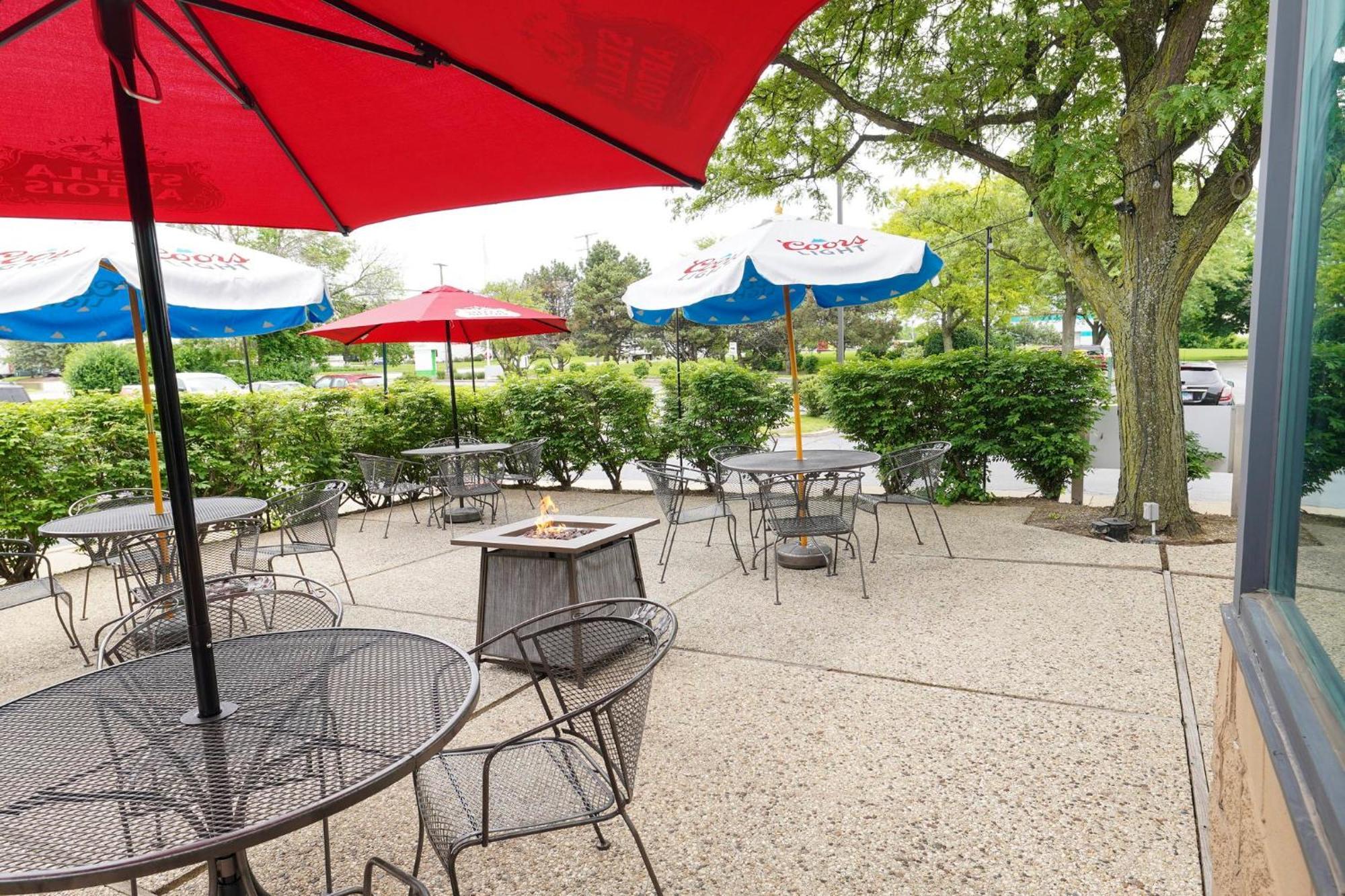 Holiday Inn & Suites Chicago-Carol Stream Wheaton By Ihg Eksteriør bilde