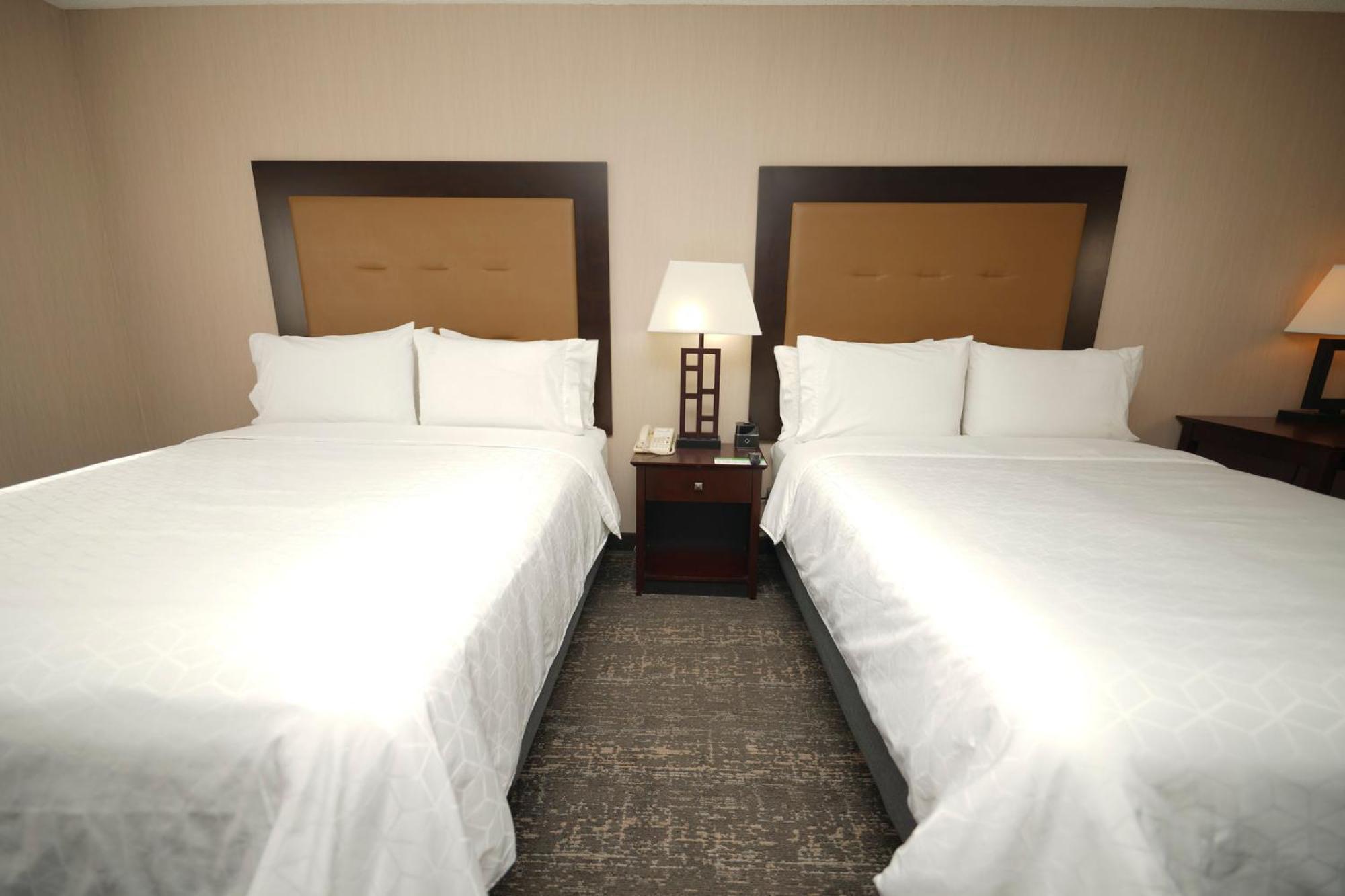 Holiday Inn & Suites Chicago-Carol Stream Wheaton By Ihg Eksteriør bilde