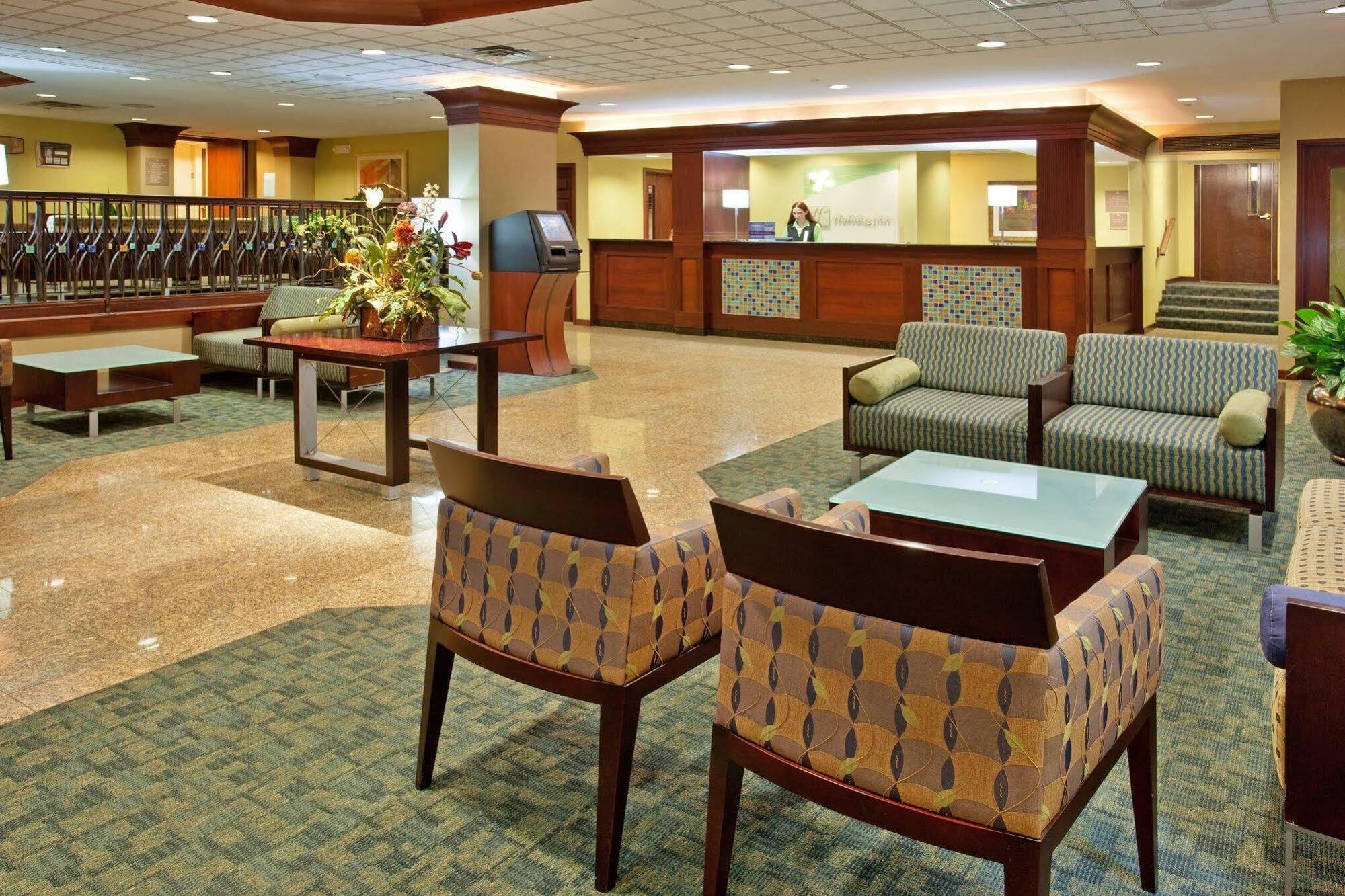 Holiday Inn & Suites Chicago-Carol Stream Wheaton By Ihg Eksteriør bilde