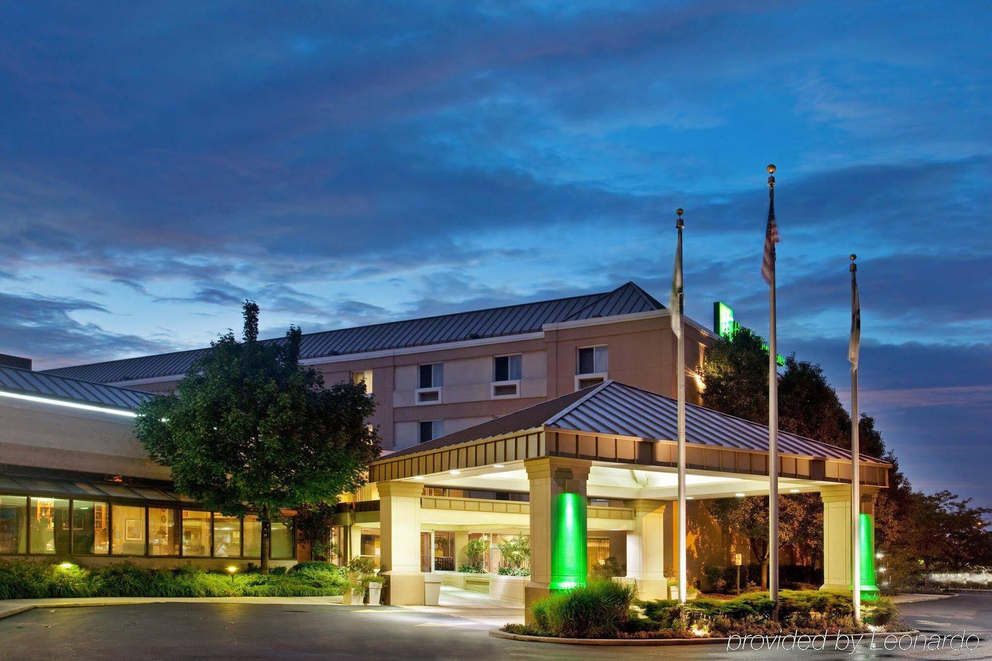 Holiday Inn & Suites Chicago-Carol Stream Wheaton By Ihg Eksteriør bilde